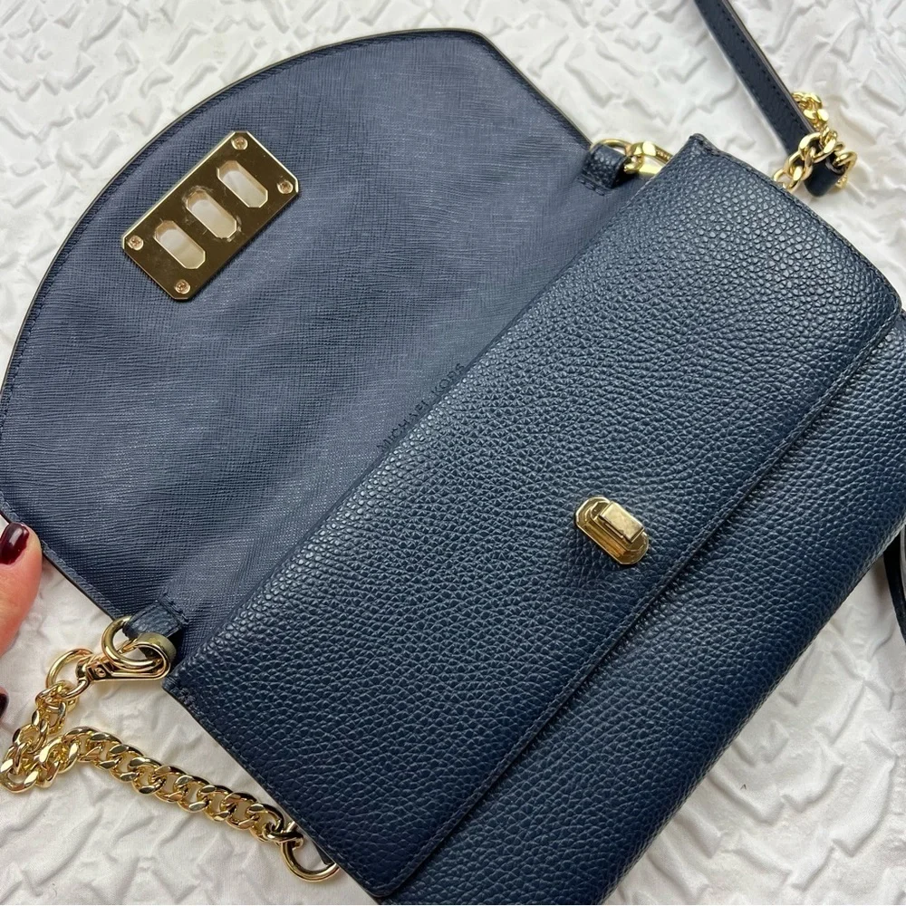 Michael Kors Karson Wallet Clutch Leather Navy Crossbody Mini Bag Chain Travel